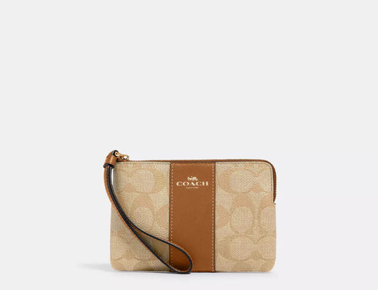 Coner Zip Wristlet